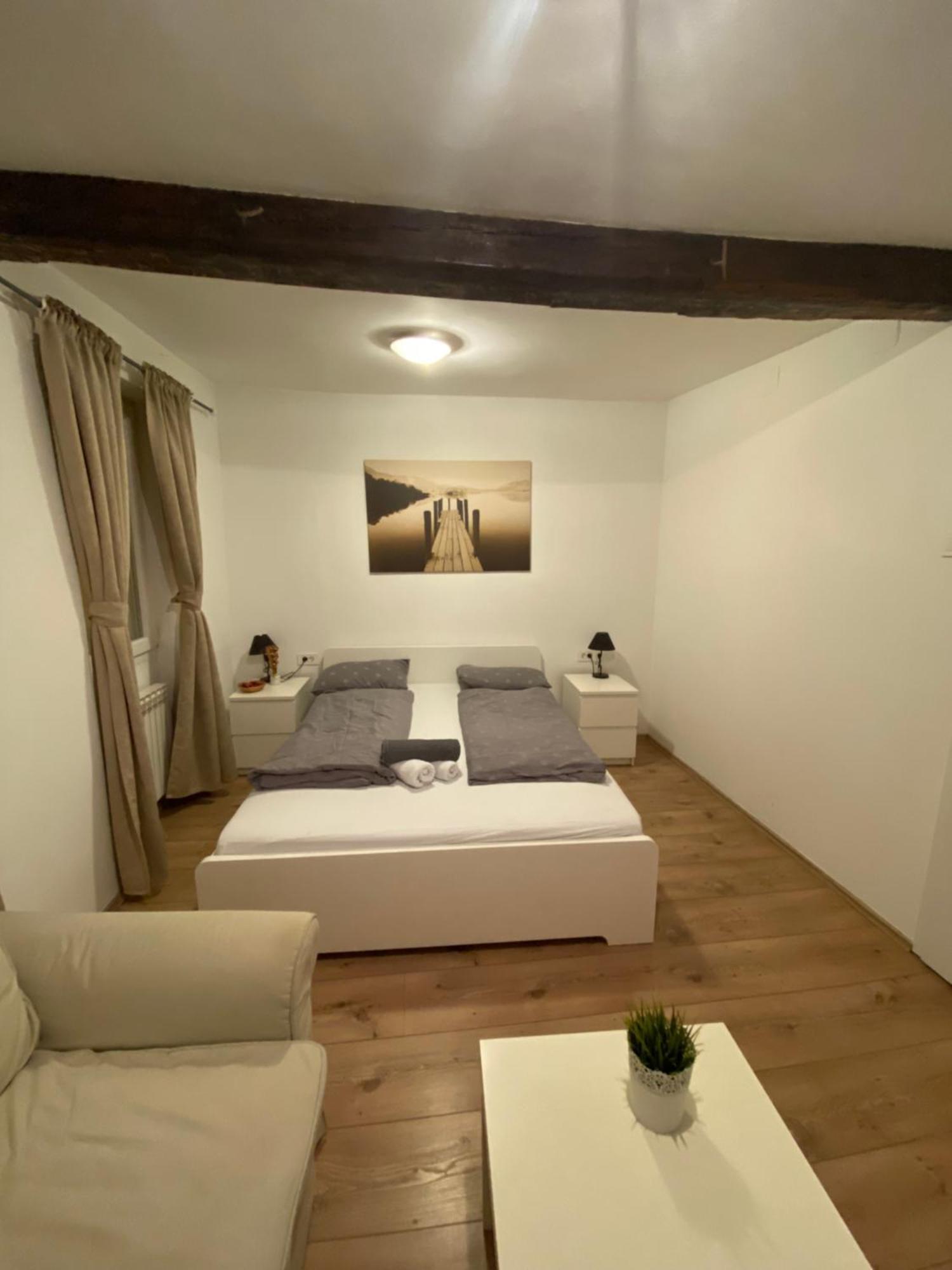Nokturno Accomodation ซาเกร็บ ภายนอก รูปภาพ